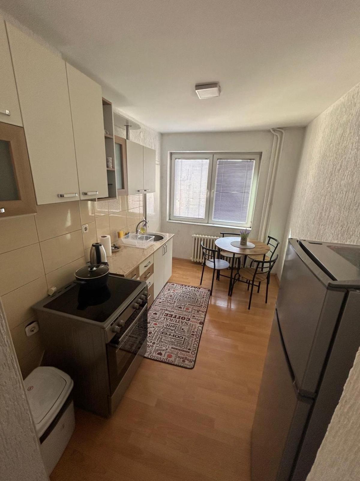 סקופיה Cinema Vardar Apartment מראה חיצוני תמונה
